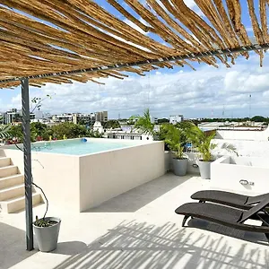 https://balam-suites.tulum-hotels.net